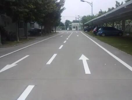 學(xué)校道路劃線，停機(jī)坪劃線施工，停機(jī)坪專業(yè)劃線 