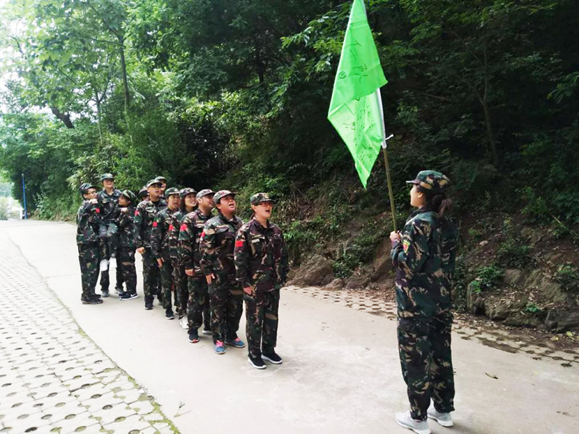 凝心聚力，挑戰(zhàn)自我---桂仁醫(yī)藥開展戶外拓展訓(xùn)練