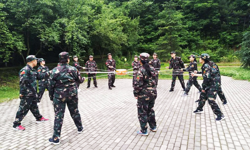 凝心聚力，挑戰(zhàn)自我---桂仁醫(yī)藥開展戶外拓展訓(xùn)練